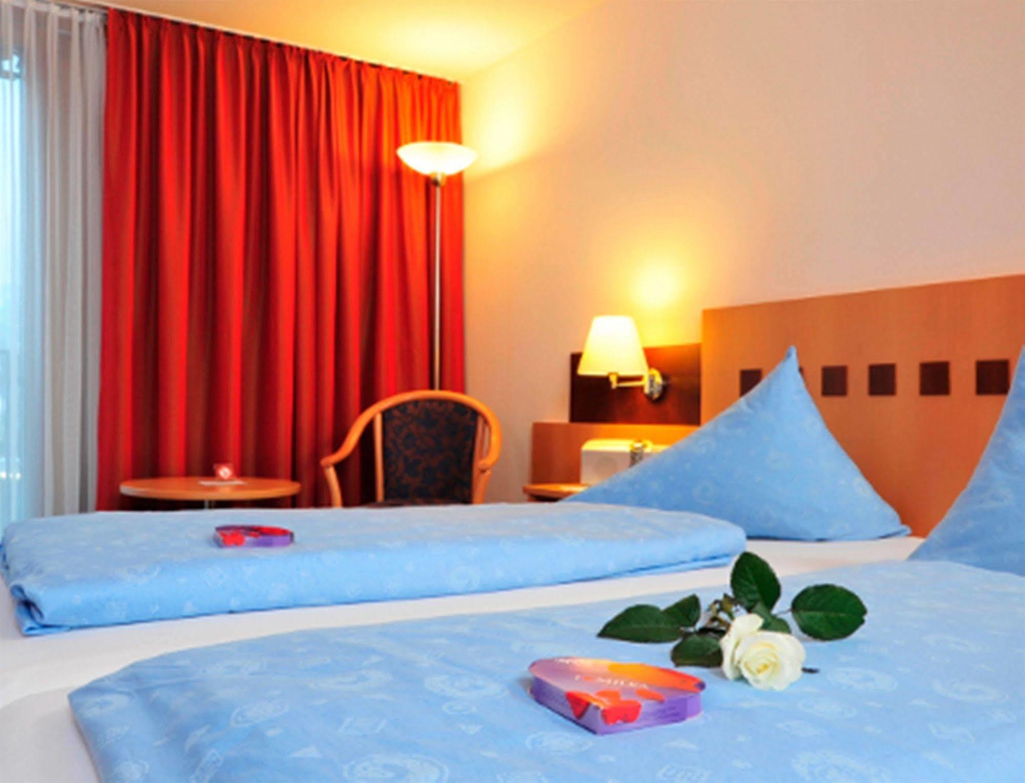 Hotel Weisses Kreuz Φελτκίρχ Εξωτερικό φωτογραφία