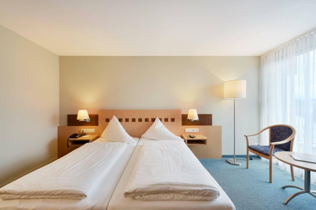 Hotel Weisses Kreuz Φελτκίρχ Εξωτερικό φωτογραφία